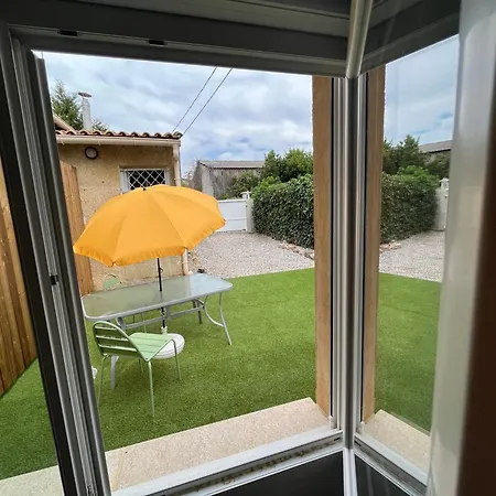 Charmant Studio Les Angles, Proche Avignon Avec Parking Prive Les Angles (Gard)